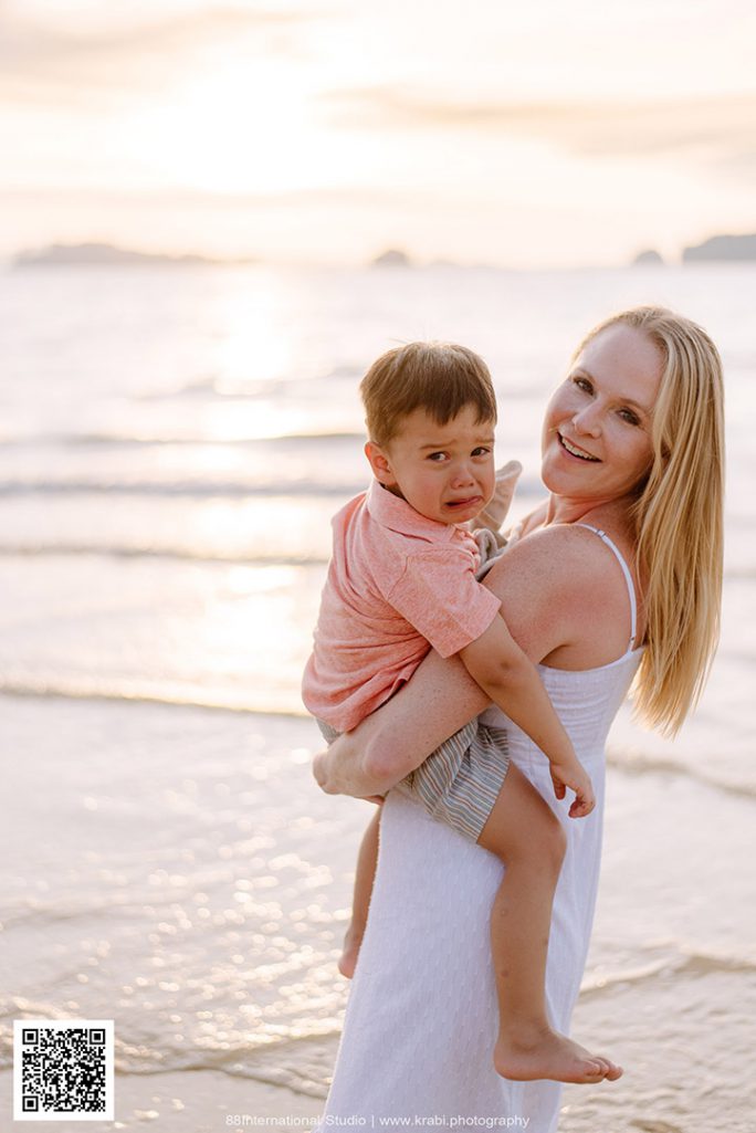 Banyantree Krabi, Family photo shoot, Family photographer, Krabi family photographer, Krabi photographer, Krabi photography, Krabi vacation photographer, Krabi wedding photographer, ช่างภาพกระบี่, ช่างภาพราคาถูก กระบี่, ถ่ายภาพครอบครัวกระบี่, ถ่ายรูปครอบครัวกระบี่, บันยันทรีกระบี่, หาช่างภาพ ถ่ายภาพส่วนตัวในจังหวัดกระบี่, หาช่างภาพกระบี่ ถ่ายภาพครอบครัว, หาช่างภาพถ่ายภาพครอบครัวริมทะเล กระบี่, หาช่างภาพในจังหวัดกระบี่, โรงแรมบันยันทรี กระบี่