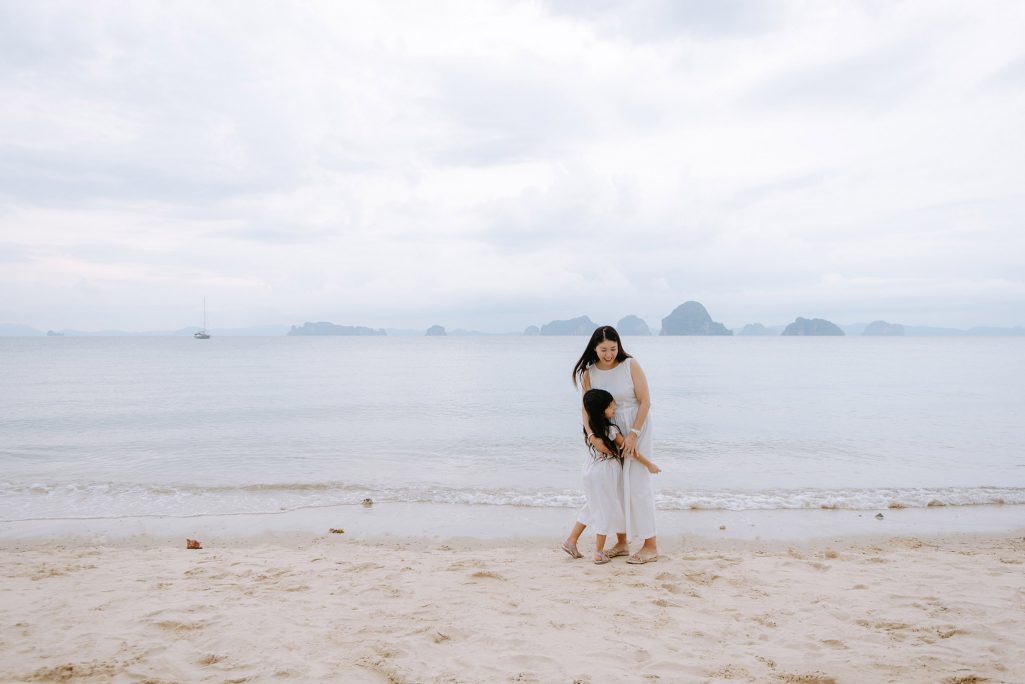 Banyantree Krabi, Family photo shoot, Family photographer, Krabi family photographer, Krabi photographer, Krabi photography, Krabi vacation photographer, Krabi wedding photographer, Krab family photography, photographer in Krabi, Krabi wedding photographer, Krabi wedding photography, Krabi family photos, ช่างภาพกระบี่, ช่างภาพราคาถูก กระบี่, ถ่ายภาพครอบครัวกระบี่, ถ่ายรูปครอบครัวกระบี่, บันยันทรีกระบี่, หาช่างภาพ ถ่ายภาพส่วนตัวในจังหวัดกระบี่, หาช่างภาพกระบี่ ถ่ายภาพครอบครัว, หาช่างภาพถ่ายภาพครอบครัวริมทะเล กระบี่, หาช่างภาพในจังหวัดกระบี่, โรงแรมบันยันทรี กระบี่, ถ่ายภาพส่วนตัวในจังหวัดกระบี่, หาช่างภาพwedding กระบี่, หาช่างภาพกระบี่ ถ่ายภาพครอบครัว, หาช่างภาพถ่ายชุดว่ายน้ำกระบี่, หาช่างภาพถ่ายบิกินนี่กระบี่, หาช่างภาพถ่ายภาพขอแต่งงาน, หาช่างภาพถ่ายภาพครอบครัวริมทะเล กระบี่, หาช่างภาพถ่ายภาพวันเกิด กระบี่, หาช่างภาพถ่ายภาพส่วนตัวกระบี่, หาช่างภาพถ่ายภาพเล่น ที่กระบี่รีสอร์ท, หาช่างภาพถ่ายภาพแฟชั่น กระบี่, หาช่างภาพถ่ายภาพในโรงแรม กระบี่, หาช่างภาพถ่ายรูปครอบครัวริมชายหาด ในกระบี่, หาช่างภาพถ่ายรูปให้แฟน, หาช่างภาพถ่ายเซอร์ไพรส์ขอแต่งงาน กระบี่, หาช่างภาพที่กระบี่, หาช่างภาพฝีมือดี กระบี่, หาช่างภาพมาถ่ายภาพที่อ่าวนาง กระบี่, หาช่างภาพมาถ่ายรูปครอบครัวที่บันยันทรีกระบี่, หาช่างภาพมาถ่ายรูปที่โรงแรม กระบี่, หาช่างภาพมืออาชีพในกระบี่, หาช่างภาพราคาถูก ในกระบี่, หาช่างภาพราคาไม่แพงในกระบี่, หาช่างภาพในกระบี่, หาช่างภาพในจังหวัดกระบี่, หาดนพรัตน์ธารา, หาดลับในจังหวัดกระบี่, หาดสวยๆในจังหวัดกระบี่, เที่ยวกระบี่ยังไงให้ได้รูปสวย จ้างช่างภาพ, แนะนำช่างภาพในกระบี่, แนะนำช่างภาพในกระบี่ 88International Studio, แนะนำช่างภาพในจังหวัดกระบี่