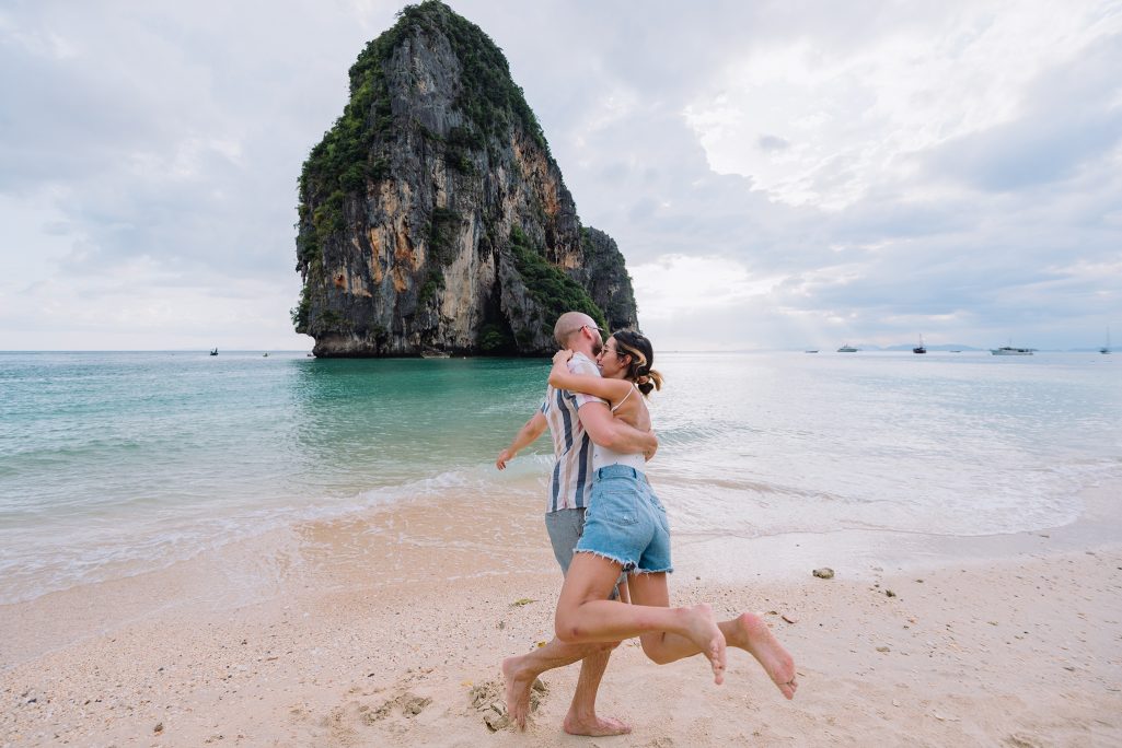 Krabi honeymoon photographer, Krabi honeymoon photography, Krabi proposal photographer, Krabi proposal photography, Krabi surprise proposal photographer, Krabi wedding photographer, Krabi wedding photography, Krabithailand, Photographer in Krabi, Photographer in Railay Krabi, Proposal, Proposal photo at Krabi, Proposal photographer in Krabi, railay beach, Railay photographer, Railay photography, Railaybeach, surprise proposal, surprise proposal at Krabi, ช่างภาพกระบี่