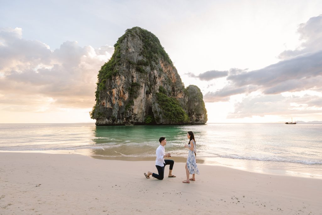 Krabi surprise proposal photographer, Rayavadee resort, Railay beach, Krabi photographer, Krabi photography