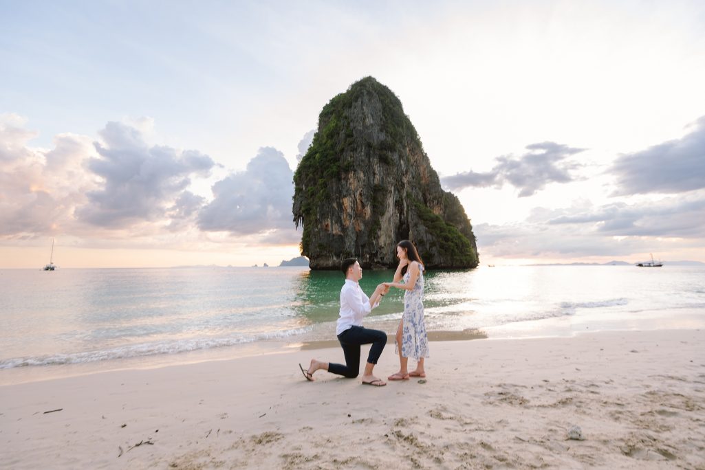 Krabi surprise proposal photographer, Rayavadee resort, Railay beach, Krabi photographer, Krabi photography