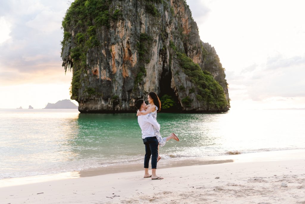 Krabi surprise proposal photographer, Rayavadee resort, Railay beach, Krabi photographer, Krabi photography