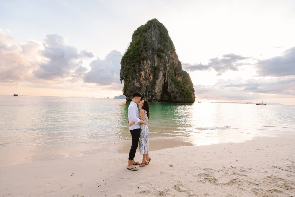 Krabi surprise proposal photographer, Rayavadee resort, Railay beach, Krabi photographer, Krabi photography