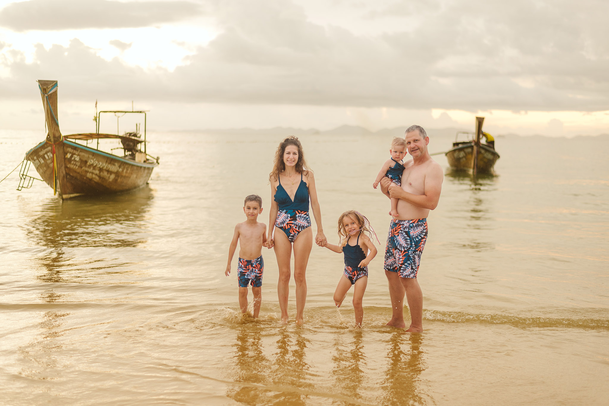 Krabi family photographer