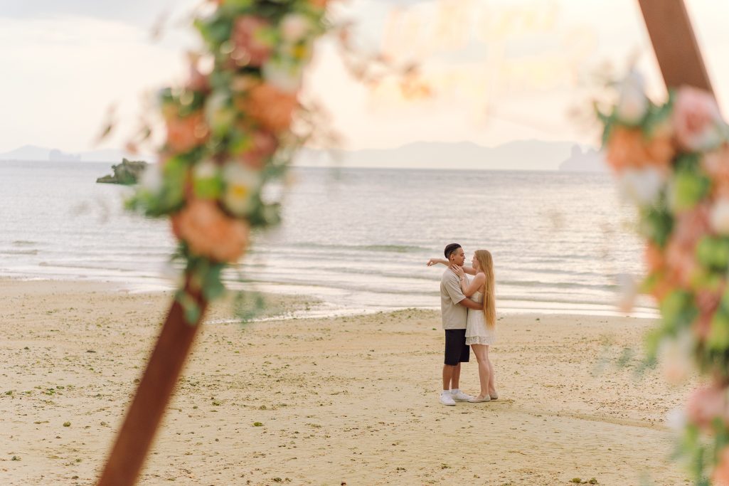 Krabi proposal, Krabi beach wedding decoration, Krabi photographer, Krabi decoration, Surprise proposal on the beach at Krabi, Krabi proposal decoration, Krabi wedding planner