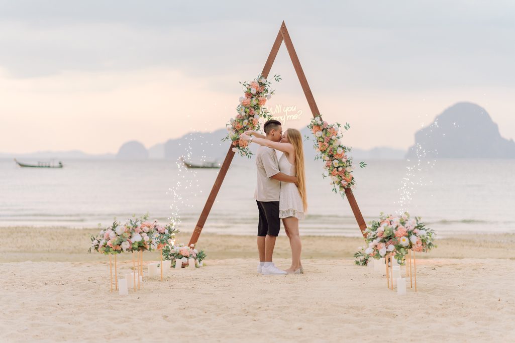 Krabi proposal, Krabi beach wedding decoration, Krabi photographer, Krabi decoration, Surprise proposal on the beach at Krabi, Krabi proposal decoration, Krabi wedding planner