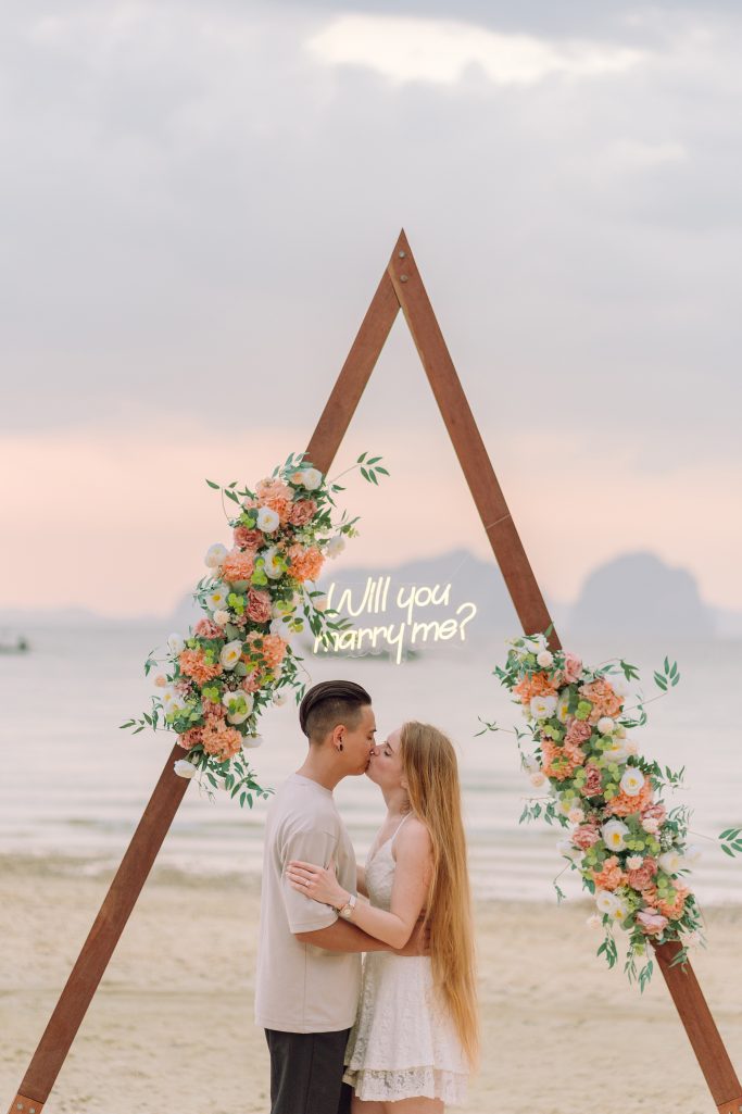 Krabi proposal, Krabi beach wedding decoration, Krabi photographer, Krabi decoration, Surprise proposal on the beach at Krabi, Krabi proposal decoration, Krabi wedding planner