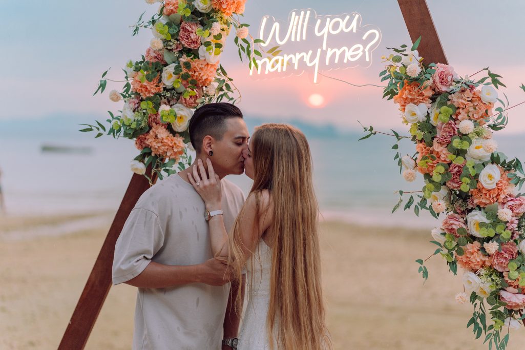 Krabi proposal, Krabi beach wedding decoration, Krabi photographer, Krabi decoration, Surprise proposal on the beach at Krabi, Krabi proposal decoration, Krabi wedding planner