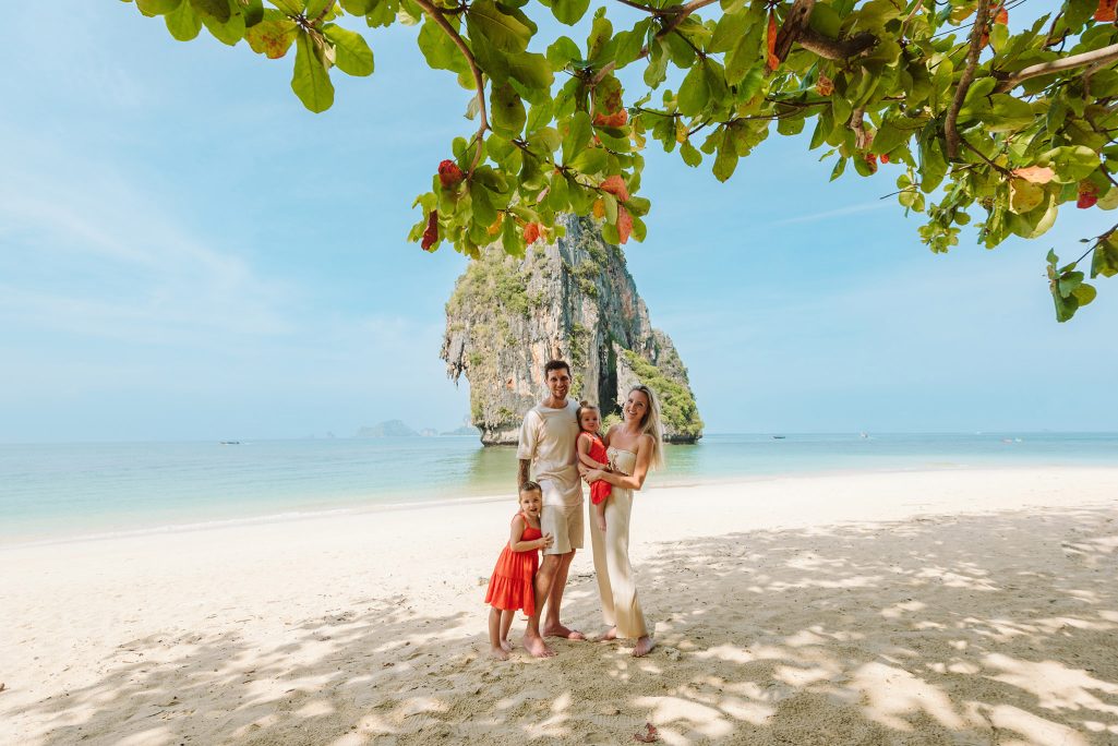 Krabi family photographer