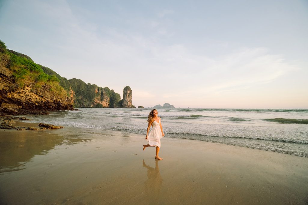 Krabi photographer, Krabi photography, Krabi honeymoon photography, honeymoon, couple, Aonang Monkey trail, Ao Nang, Engagement, Photo shoot at Ao Nang beach