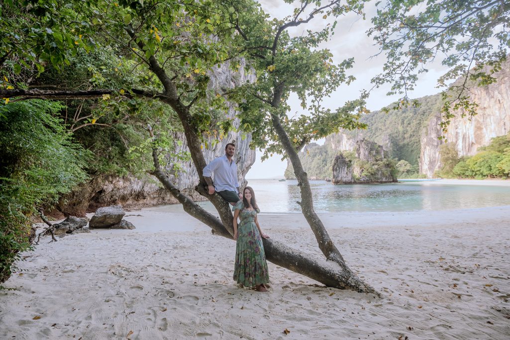 Hong Island, Krabi honeymoon photographer, Krabi honeymoon photography, Krabi Longtail boat, Krabi Longtail boat photographer, Krabi Long tail boat photography, Krabi longtail boat, Krabi Longtail boat photographer, Krabi Longtail boat photography, Krabi Thailand, island trip, Honeymoon