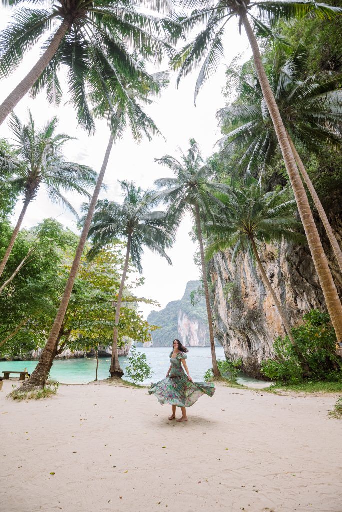 Hong Island, Krabi honeymoon photographer, Krabi honeymoon photography, Krabi Longtail boat, Krabi Longtail boat photographer, Krabi Long tail boat photography, Krabi longtail boat, Krabi Longtail boat photographer, Krabi Longtail boat photography, Krabi Thailand, island trip, Honeymoon