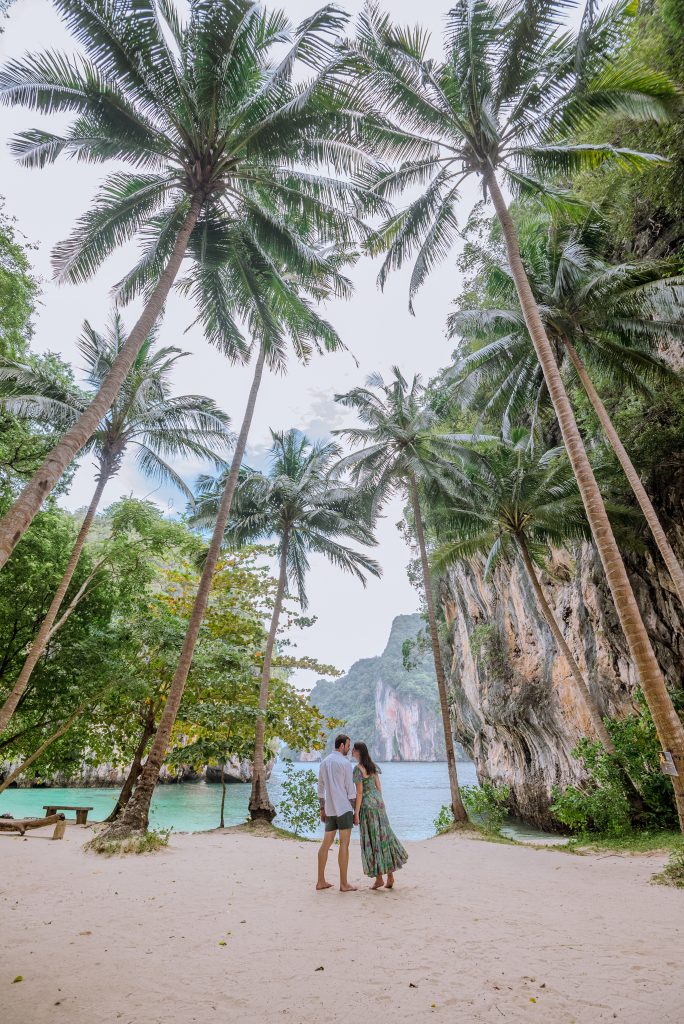 Hong Island, Krabi honeymoon photographer, Krabi honeymoon photography, Krabi Longtail boat, Krabi Longtail boat photographer, Krabi Long tail boat photography, Krabi longtail boat, Krabi Longtail boat photographer, Krabi Longtail boat photography, Krabi Thailand, island trip, Honeymoon