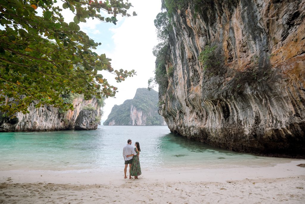 Hong Island, Krabi honeymoon photographer, Krabi honeymoon photography, Krabi Longtail boat, Krabi Longtail boat photographer, Krabi Long tail boat photography, Krabi longtail boat, Krabi Longtail boat photographer, Krabi Longtail boat photography, Krabi Thailand, island trip, Honeymoon