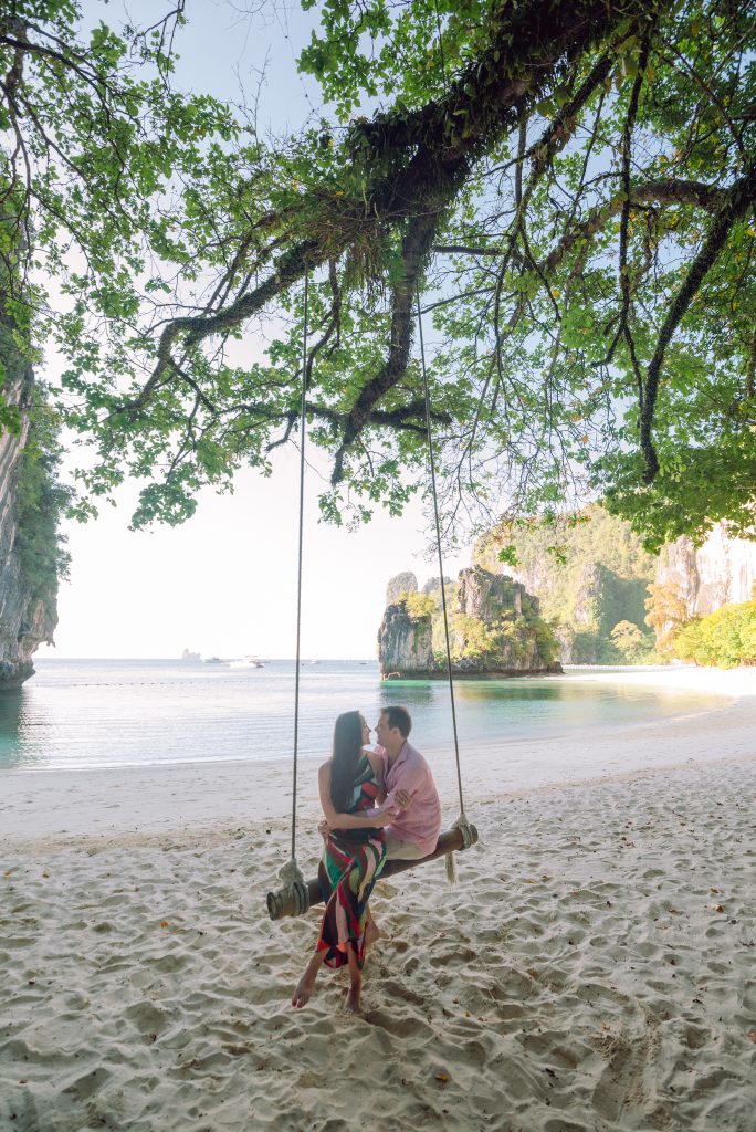 Hong Island, Krabi honeymoon photographer, Krabi honeymoon photography, Krabi Longtail boat, Krabi Longtail boat photographer, Krabi Long tail boat photography, Krabi longtail boat, Krabi Longtail boat photographer, Krabi Longtail boat photography, Krabi Thailand, island trip, Honeymoon