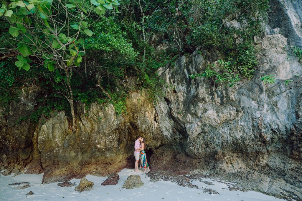 Hong Island, Krabi honeymoon photographer, Krabi honeymoon photography, Krabi Longtail boat, Krabi Longtail boat photographer, Krabi Long tail boat photography, Krabi longtail boat, Krabi Longtail boat photographer, Krabi Longtail boat photography, Krabi Thailand, island trip, Honeymoon