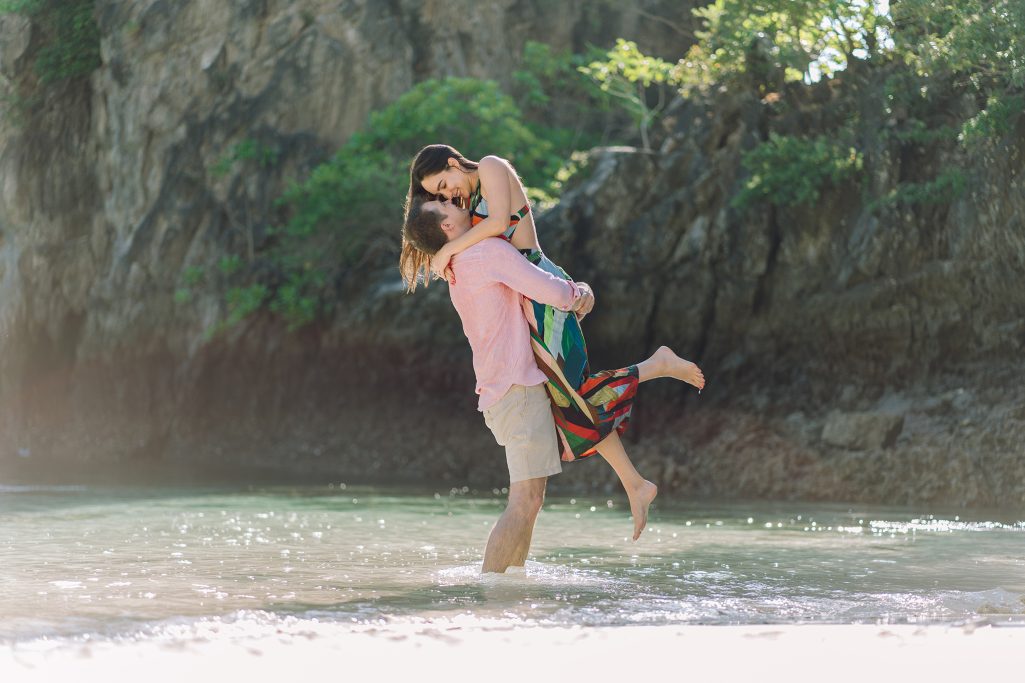 Hong Island, Krabi honeymoon photographer, Krabi honeymoon photography, Krabi Longtail boat, Krabi Longtail boat photographer, Krabi Long tail boat photography, Krabi longtail boat, Krabi Longtail boat photographer, Krabi Longtail boat photography, Krabi Thailand, island trip, Honeymoon