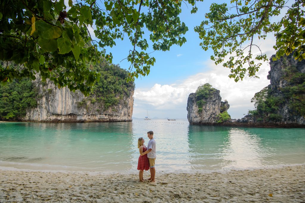 Hong Island, Krabi honeymoon photographer, Krabi honeymoon photography, Krabi Longtail boat, Krabi Longtail boat photographer, Krabi Long tail boat photography, Krabi longtail boat, Krabi Longtail boat photographer, Krabi Longtail boat photography, Krabi Thailand, island trip, Honeymoon