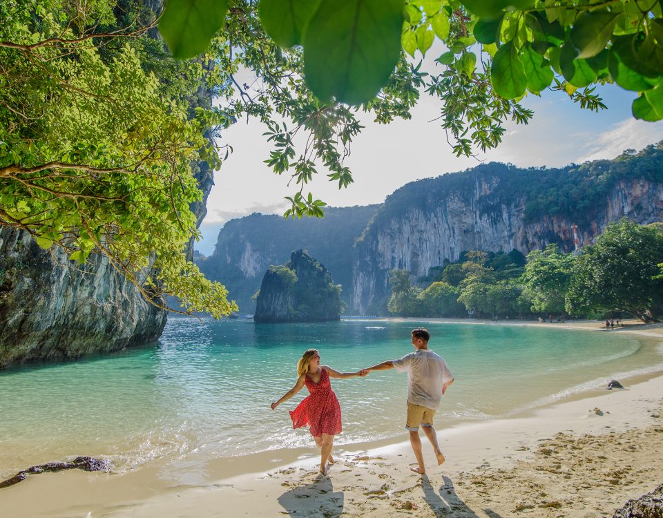 Hong Island, Krabi honeymoon photographer, Krabi honeymoon photography, Krabi Longtail boat, Krabi Longtail boat photographer, Krabi Long tail boat photography, Krabi longtail boat, Krabi Longtail boat photographer, Krabi Longtail boat photography, Krabi Thailand, island trip, Honeymoon