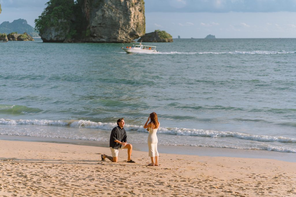 Krabi Wedding Planner, Krabi wedding, Krabi Wedding Planner, Krabi wedding organizer , Surprise proposal, Krabi surprise proposal photography, proposal decoration, surprise proposal photographer in Krabi, Centara grand beach resort