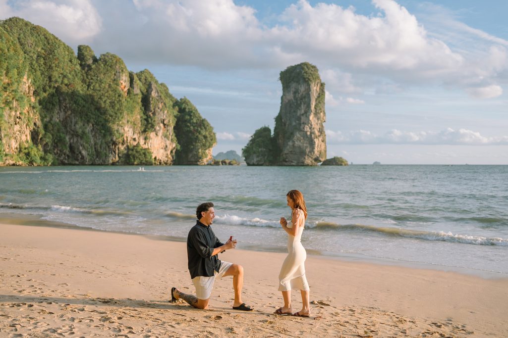 Krabi Wedding Planner, Krabi wedding, Krabi Wedding Planner, Krabi wedding organizer , Surprise proposal, Krabi surprise proposal photography, proposal decoration, surprise proposal photographer in Krabi, Centara grand beach resort