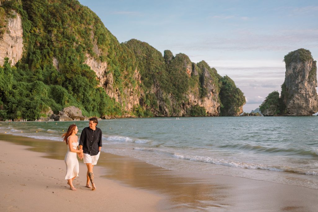 Krabi Wedding Planner, Krabi wedding, Krabi Wedding Planner, Krabi wedding organizer , Surprise proposal, Krabi surprise proposal photography, proposal decoration, surprise proposal photographer in Krabi, Centara grand beach resort