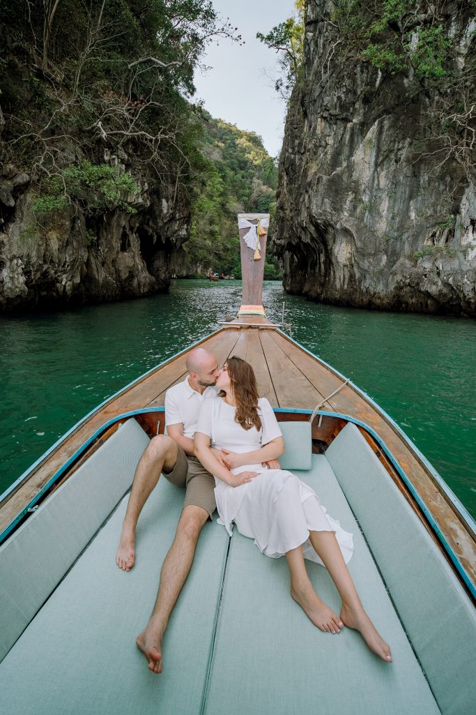 Hong Island, Krabi honeymoon photographer, Krabi honeymoon photography, Krabi Longtail boat, Krabi Longtail boat photographer, Krabi Long tail boat photography, Krabi longtail boat, Krabi Longtail boat photographer, Krabi Longtail boat photography, Krabi Thailand, island trip, Honeymoon