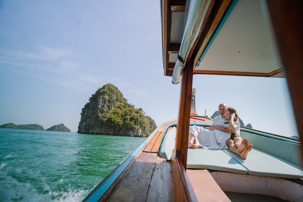 Hong Island, Krabi honeymoon photographer, Krabi honeymoon photography, Krabi Longtail boat, Krabi Longtail boat photographer, Krabi Long tail boat photography, Krabi longtail boat, Krabi Longtail boat photographer, Krabi Longtail boat photography, Krabi Thailand, island trip, Honeymoon