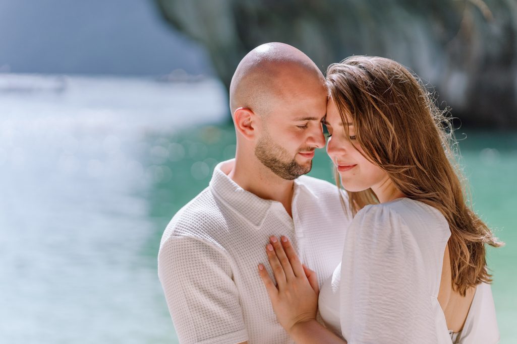 Hong Island, Krabi honeymoon photographer, Krabi honeymoon photography, Krabi Longtail boat, Krabi Longtail boat photographer, Krabi Long tail boat photography, Krabi longtail boat, Krabi Longtail boat photographer, Krabi Longtail boat photography, Krabi Thailand, island trip, Honeymoon