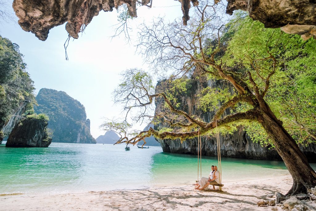 Hong Island, Krabi honeymoon photographer, Krabi honeymoon photography, Krabi Longtail boat, Krabi Longtail boat photographer, Krabi Long tail boat photography, Krabi longtail boat, Krabi Longtail boat photographer, Krabi Longtail boat photography, Krabi Thailand, island trip, Honeymoon