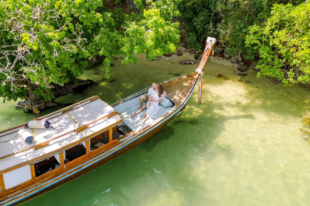 Hong Island, Krabi honeymoon photographer, Krabi honeymoon photography, Krabi Longtail boat, Krabi Longtail boat photographer, Krabi Long tail boat photography, Krabi longtail boat, Krabi Longtail boat photographer, Krabi Longtail boat photography, Krabi Thailand, island trip, Honeymoon