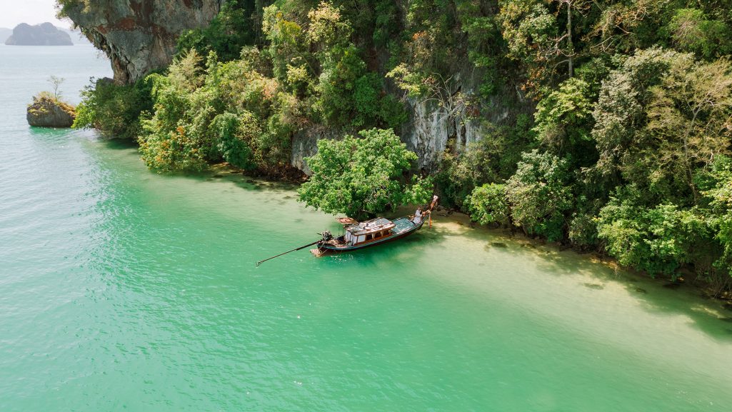 Hong Island, Krabi honeymoon photographer, Krabi honeymoon photography, Krabi Longtail boat, Krabi Longtail boat photographer, Krabi Long tail boat photography, Krabi longtail boat, Krabi Longtail boat photographer, Krabi Longtail boat photography, Krabi Thailand, island trip, Honeymoon