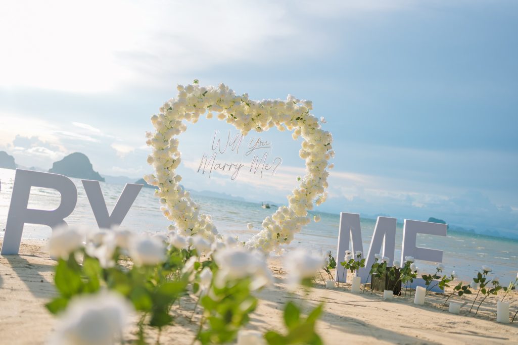 Decoration for surprise proposal in Krabi, Krabi Marriage proposal decoration, Krabi Marriage proposal planner, Krabi planner, krabi surprise proposal decoration, Krabi surprise proposal photographer, Proposal, surprise proposal, Surprise proposal photographer, surprise proposal photography, wedding surprise proposal