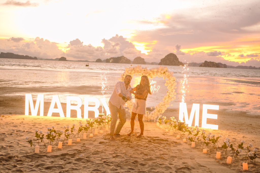 Decoration for surprise proposal in Krabi, Krabi Marriage proposal decoration, Krabi Marriage proposal planner, Krabi planner, krabi surprise proposal decoration, Krabi surprise proposal photographer, Proposal, surprise proposal, Surprise proposal photographer, surprise proposal photography, wedding surprise proposal