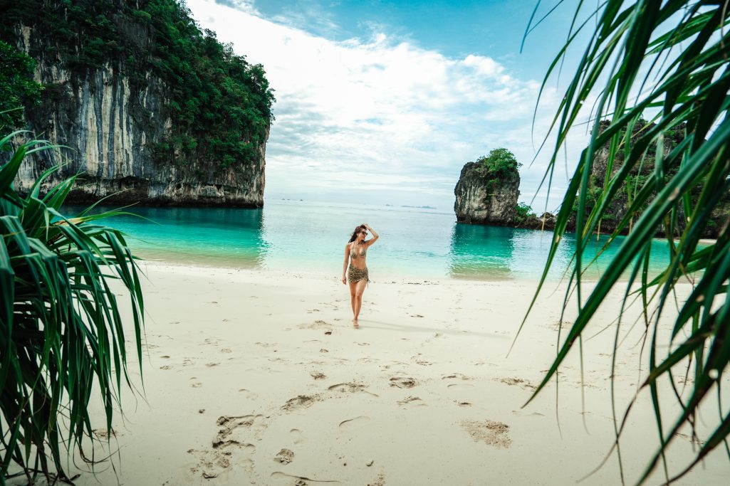 Hong Island, Krabi photographer, Krabi photography, Krabi Longtail boat, Krabi Longtail boat photographer, Krabi Long tail boat photography, Krabi longtail boat, Krabi Longtail boat photographer, Krabi Thailand, island trip, Krabi boat experience, Boat experience trip in Krabi, Krabi boat experience photography, Krabi Thailand, boat trip, Krabi island