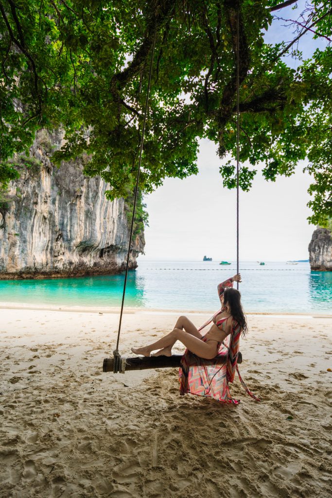 Hong Island, Krabi photographer, Krabi photography, Krabi Longtail boat, Krabi Longtail boat photographer, Krabi Long tail boat photography, Krabi longtail boat, Krabi Longtail boat photographer, Krabi Thailand, island trip, Krabi boat experience, Boat experience trip in Krabi, Krabi boat experience photography, Krabi Thailand, boat trip, Krabi island