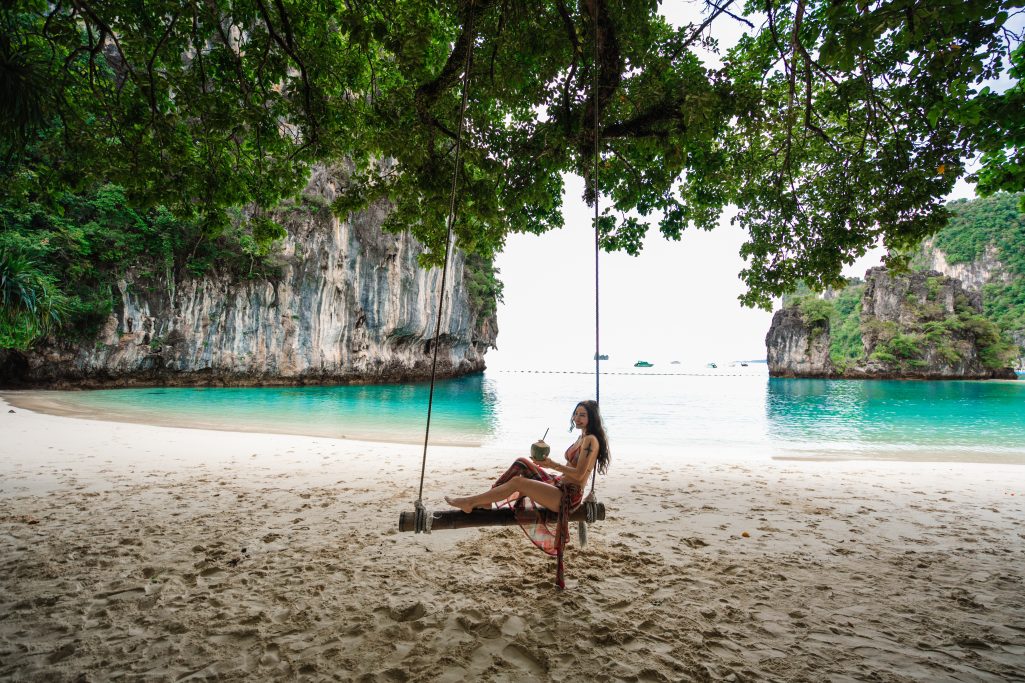 Hong Island, Krabi photographer, Krabi photography, Krabi Longtail boat, Krabi Longtail boat photographer, Krabi Long tail boat photography, Krabi longtail boat, Krabi Longtail boat photographer, Krabi Thailand, island trip, Krabi boat experience, Boat experience trip in Krabi, Krabi boat experience photography, Krabi Thailand, boat trip, Krabi island