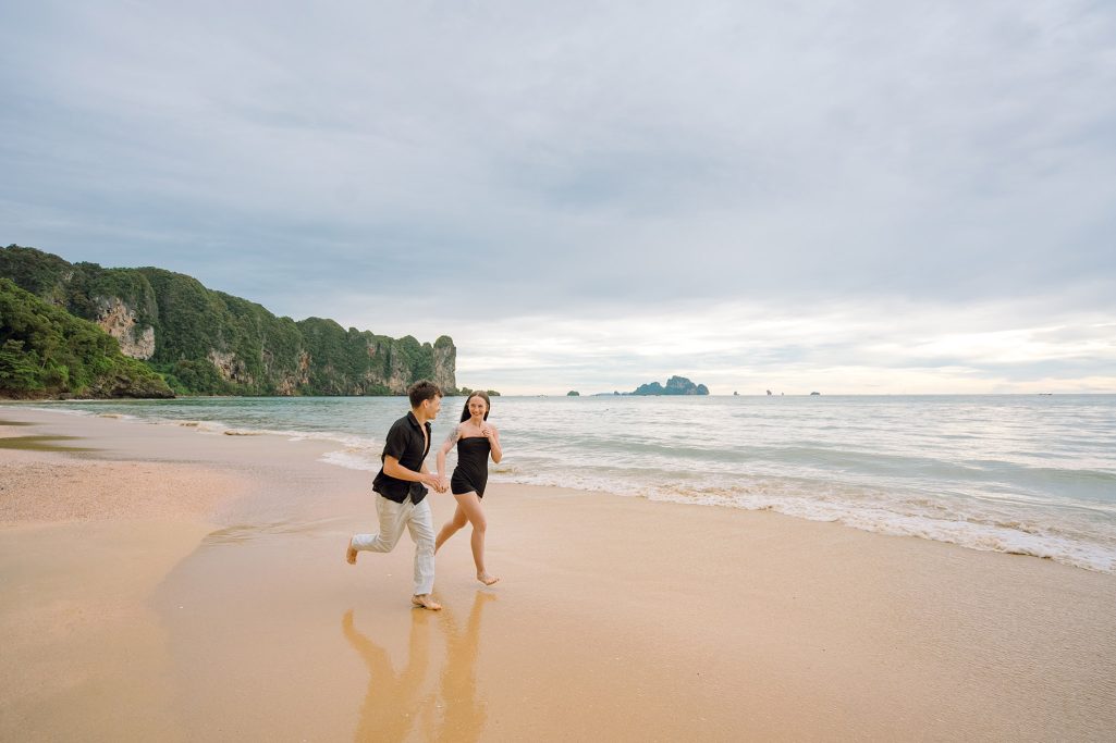 Couple, Couple photo shoot, Tub Kaek beach, Couple photography, Couple photographer, Krabi couple photo shoot