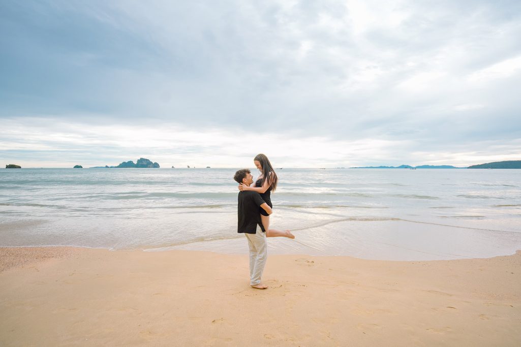 Couple, Couple photo shoot, Tub Kaek beach, Couple photography, Couple photographer, Krabi couple photo shoot