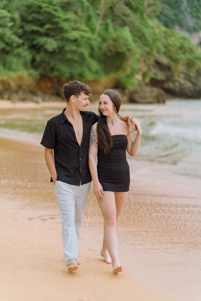 Couple, Couple photo shoot, Tub Kaek beach, Couple photography, Couple photographer, Krabi couple photo shoot