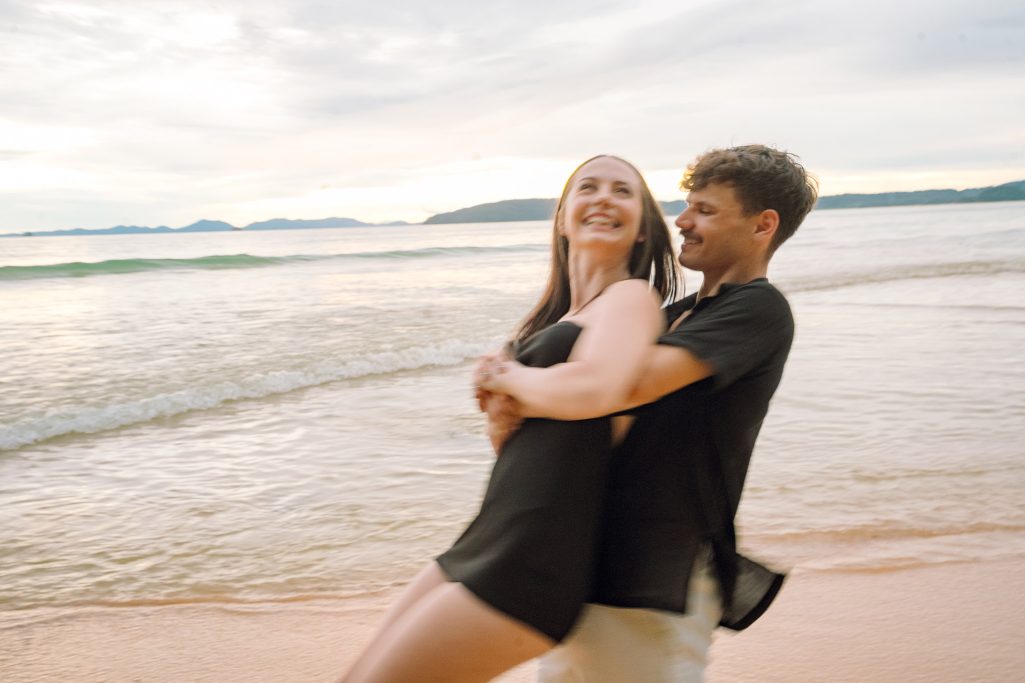 Couple, Couple photo shoot, Tub Kaek beach, Couple photography, Couple photographer, Krabi couple photo shoot