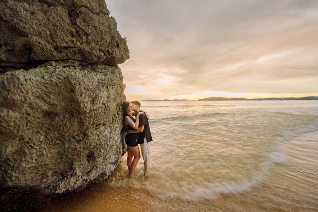 Couple, Couple photo shoot, Tub Kaek beach, Couple photography, Couple photographer, Krabi couple photo shoot