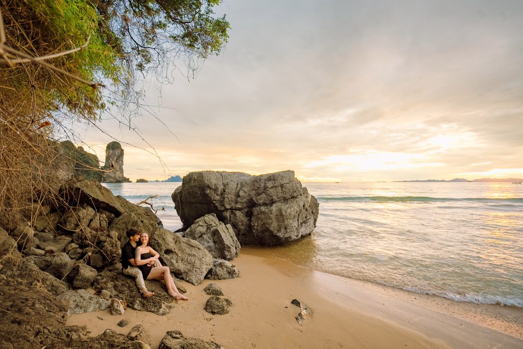 Couple, Couple photo shoot, Tub Kaek beach, Couple photography, Couple photographer, Krabi couple photo shoot