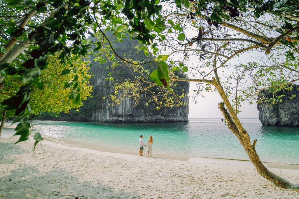 Hong Island, Krabi photographer, Krabi photography, Krabi Longtail boat, Krabi Longtail boat photographer, Krabi Long tail boat photography, Krabi longtail boat, Krabi Longtail boat photographer, Krabi Thailand, island trip, Krabi boat experience, Boat experience trip in Krabi, Krabi boat experience photography, Krabi Thailand