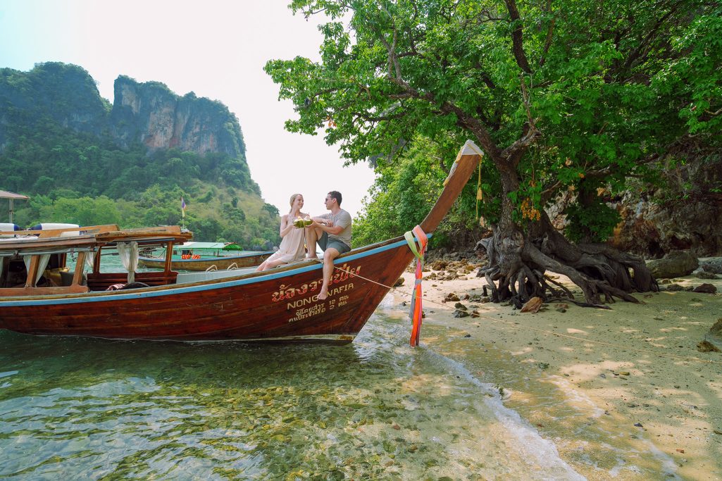 Hong Island, Krabi photographer, Krabi photography, Krabi Longtail boat, Krabi Longtail boat photographer, Krabi Long tail boat photography, Krabi longtail boat, Krabi Longtail boat photographer, Krabi Thailand, island trip, Krabi boat experience, Boat experience trip in Krabi, Krabi boat experience photography, Krabi Thailand