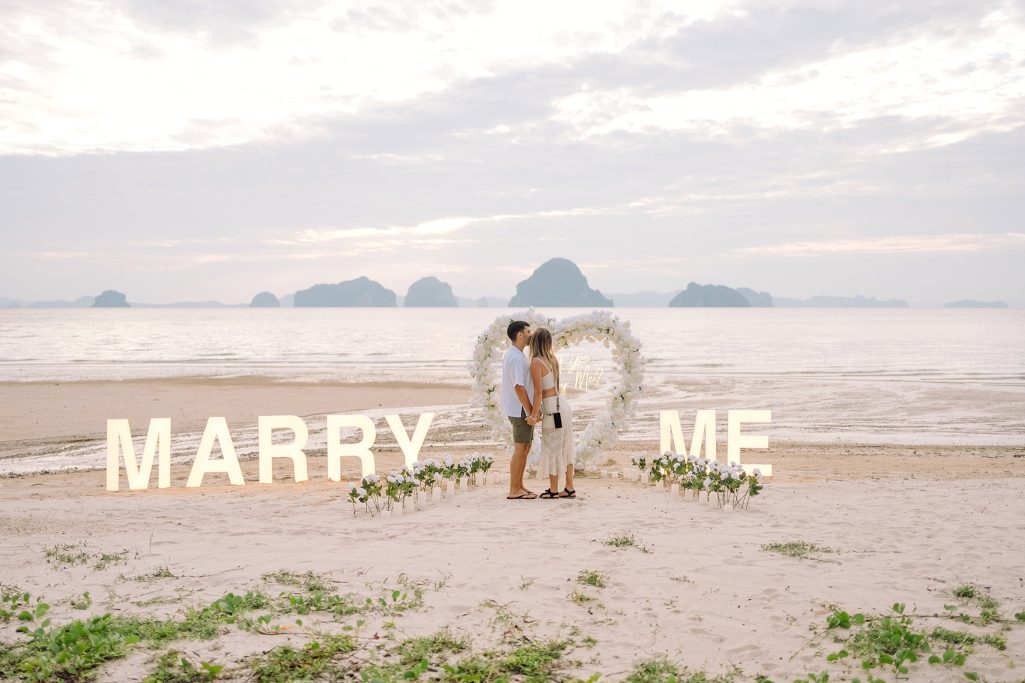 Krabi surprise proposal decoration planner, Krabi Wedding Planner, Krabi wedding, Krabi Wedding Planner, Krabi wedding organizer , Surprise proposal, Krabi surprise proposal photography, proposal decoration, surprise proposal photographer in Krabi