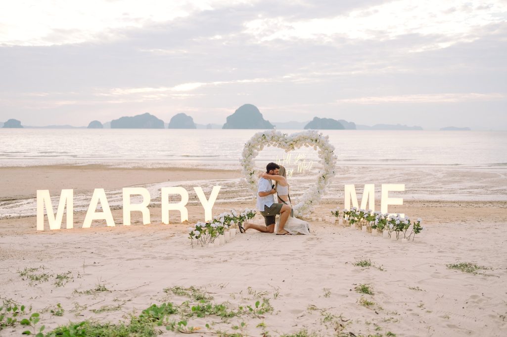 Krabi surprise proposal decoration planner, Krabi Wedding Planner, Krabi wedding, Krabi Wedding Planner, Krabi wedding organizer , Surprise proposal, Krabi surprise proposal photography, proposal decoration, surprise proposal photographer in Krabi