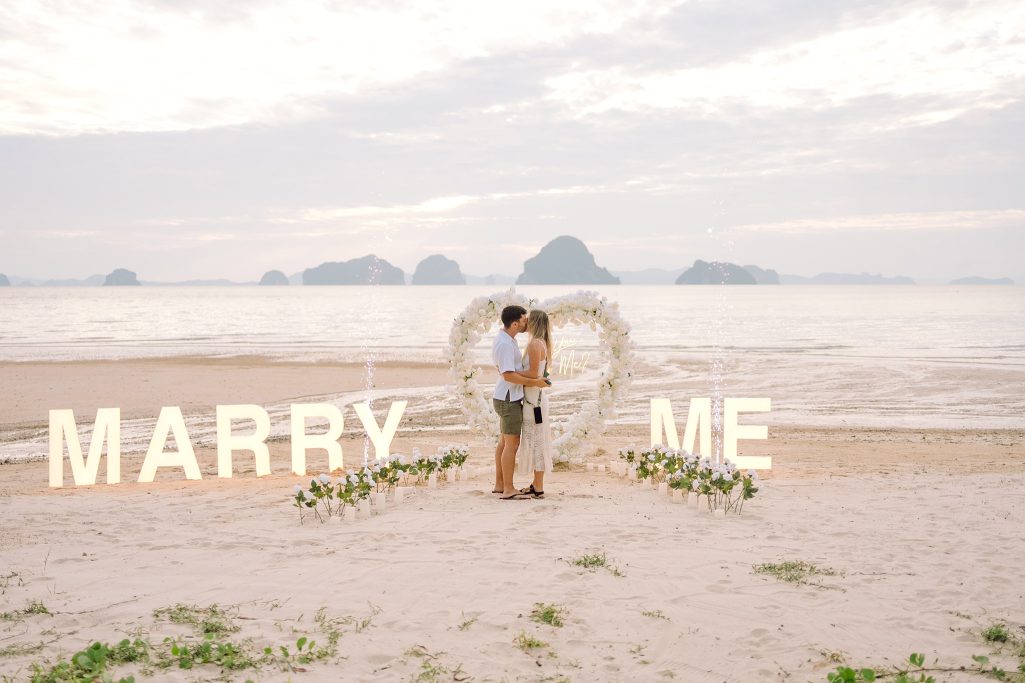 Krabi surprise proposal decoration planner, Krabi Wedding Planner, Krabi wedding, Krabi Wedding Planner, Krabi wedding organizer , Surprise proposal, Krabi surprise proposal photography, proposal decoration, surprise proposal photographer in Krabi