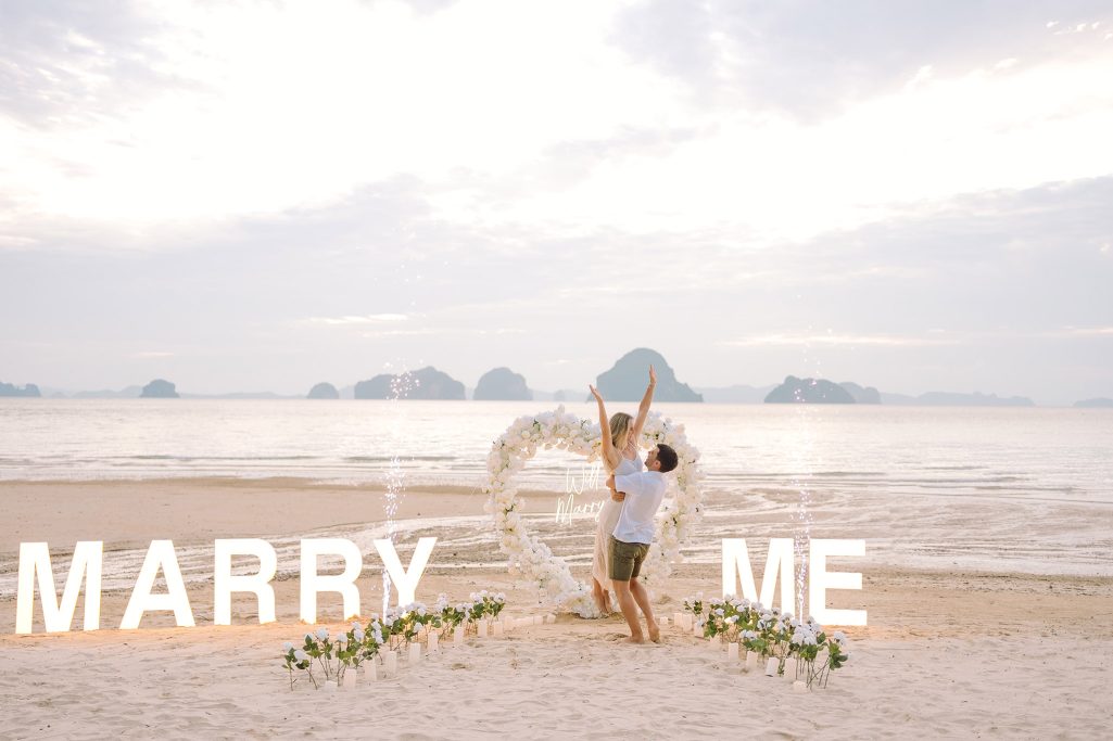 Krabi surprise proposal decoration planner, Krabi Wedding Planner, Krabi wedding, Krabi Wedding Planner, Krabi wedding organizer , Surprise proposal, Krabi surprise proposal photography, proposal decoration, surprise proposal photographer in Krabi