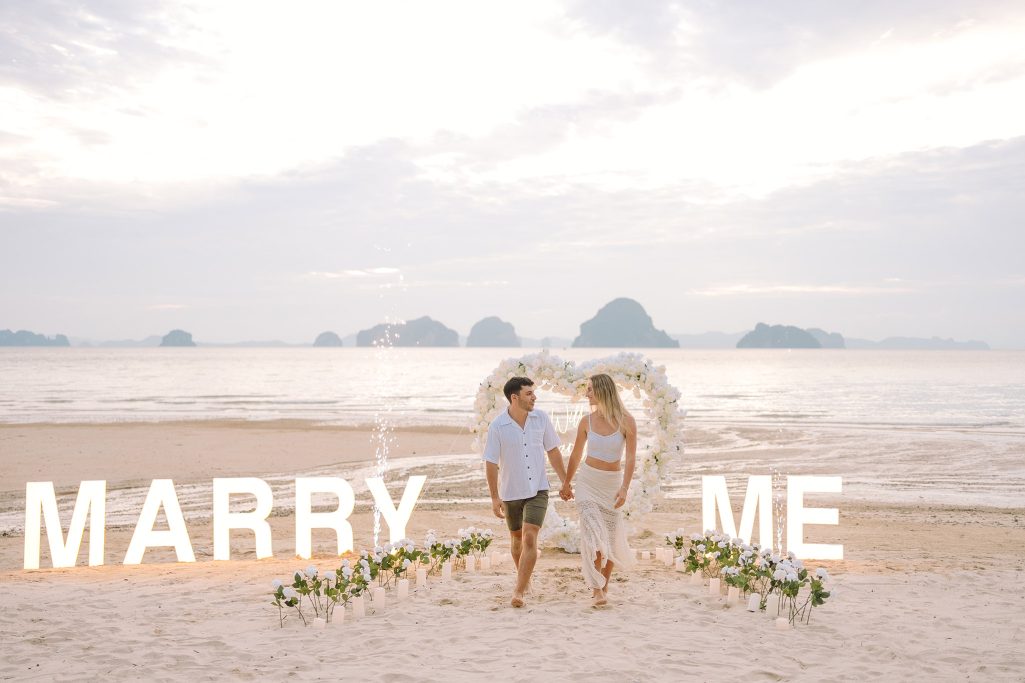 Krabi surprise proposal decoration planner, Krabi Wedding Planner, Krabi wedding, Krabi Wedding Planner, Krabi wedding organizer , Surprise proposal, Krabi surprise proposal photography, proposal decoration, surprise proposal photographer in Krabi